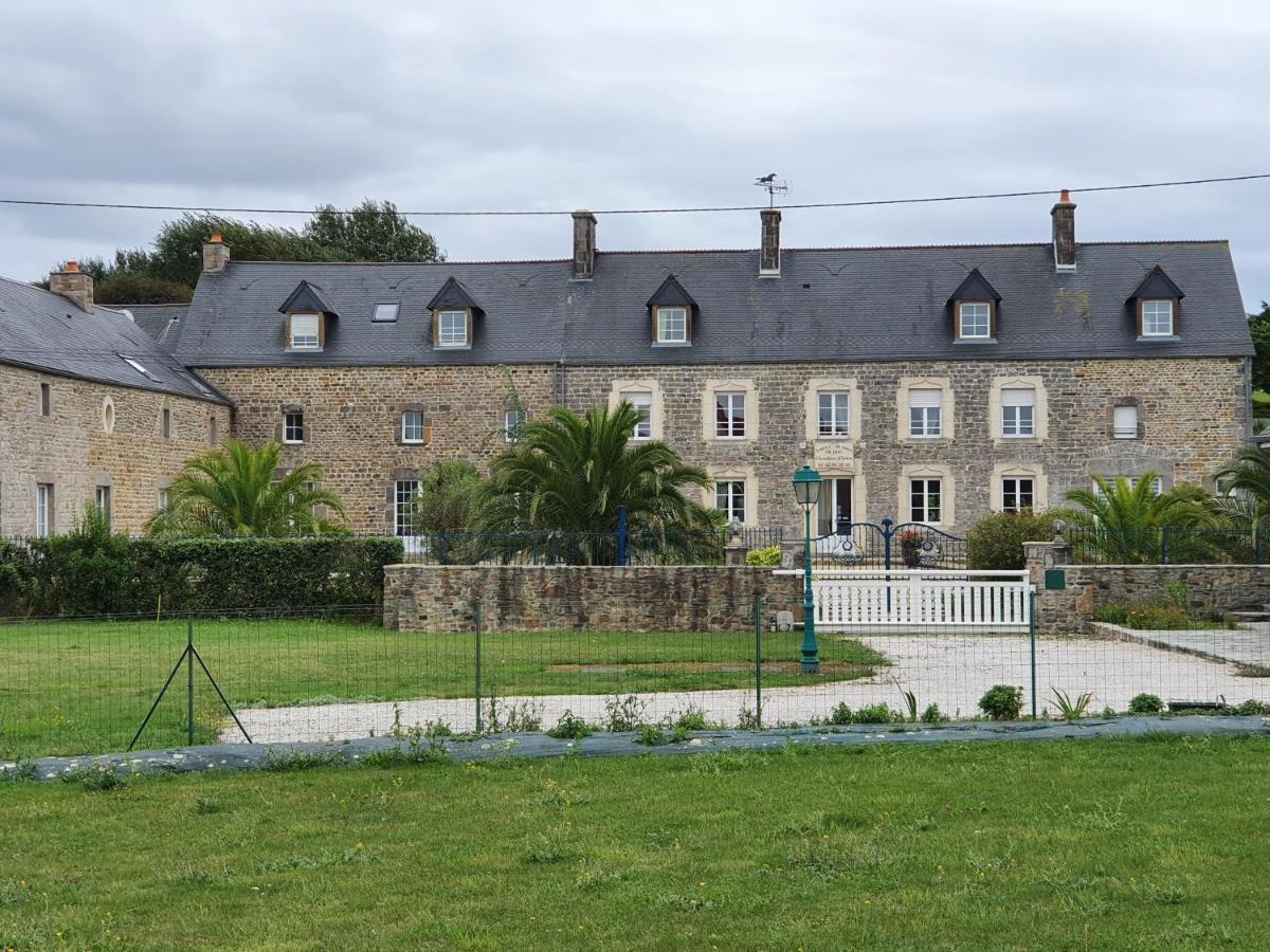 Chambres Du Logis De La Mare Du Parc Surtainville Eksteriør billede