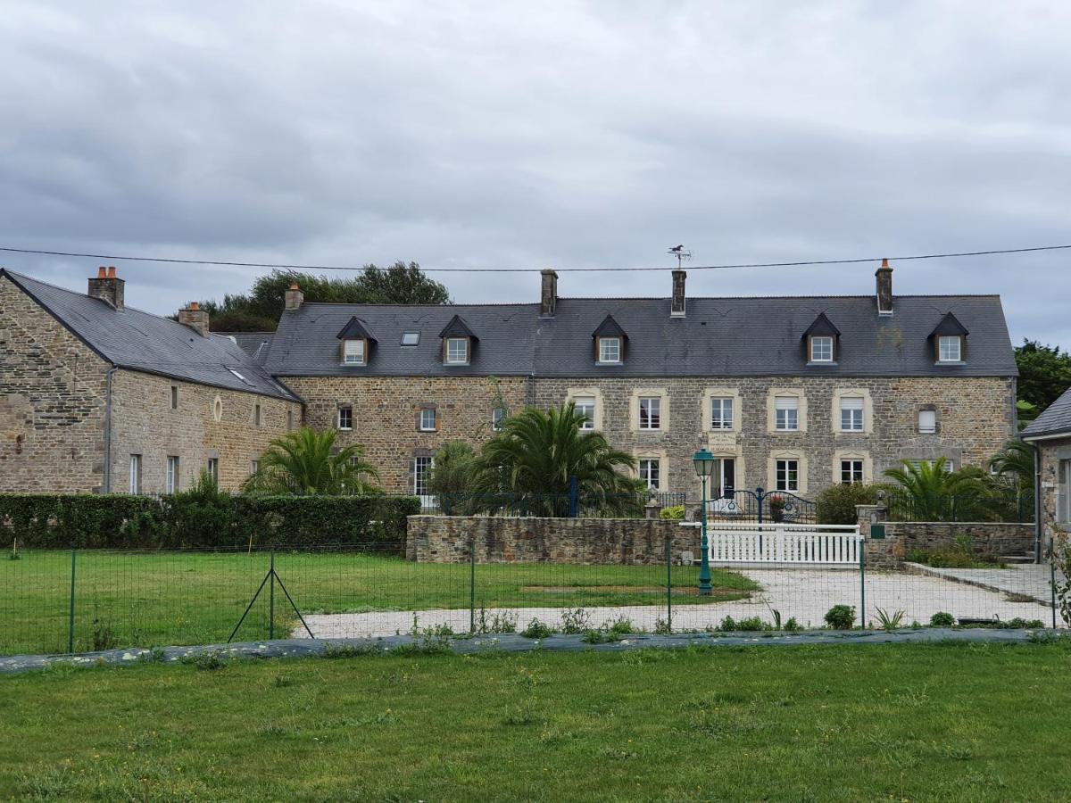 Chambres Du Logis De La Mare Du Parc Surtainville Eksteriør billede