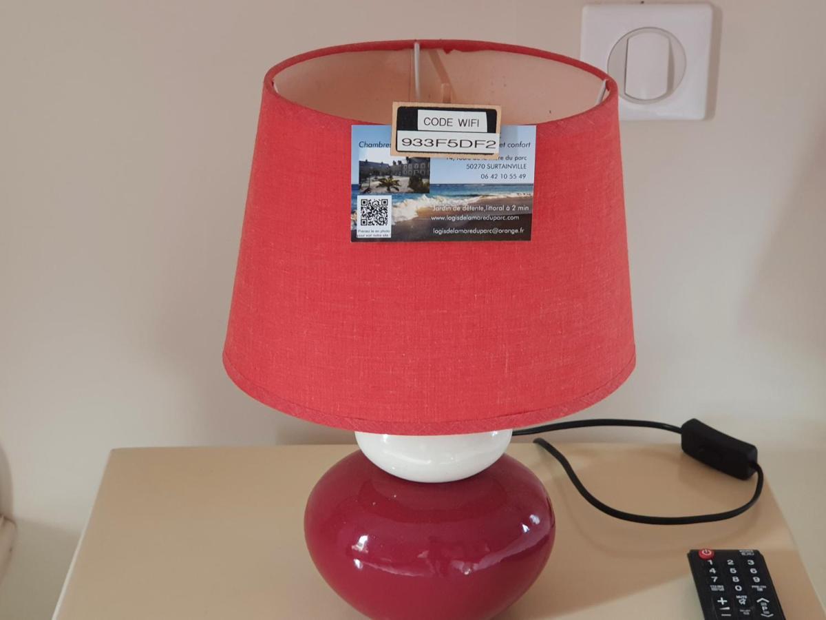 Chambres Du Logis De La Mare Du Parc Surtainville Eksteriør billede